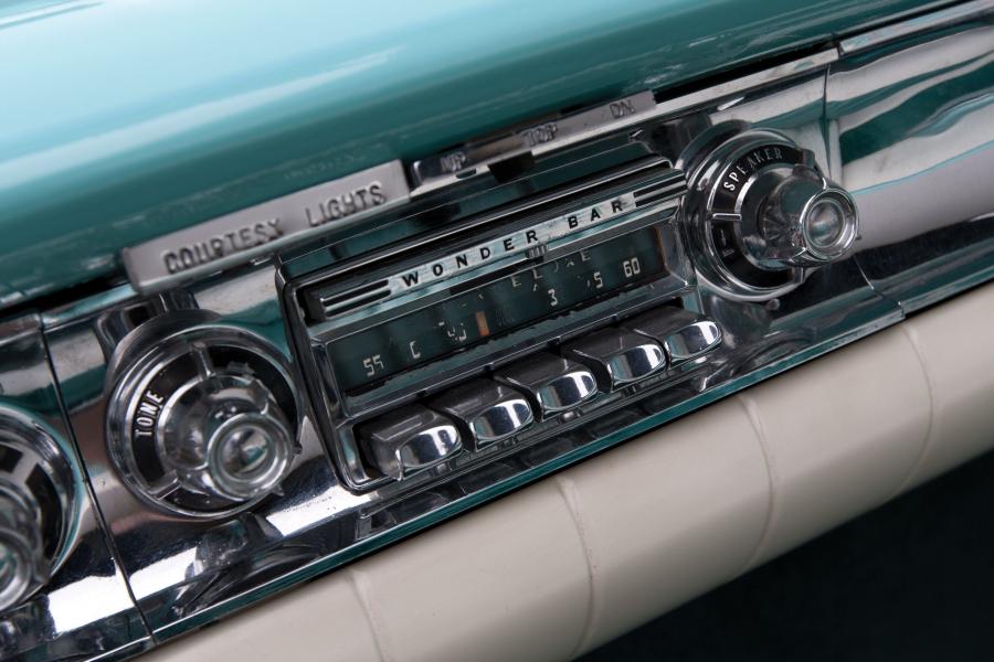 Панель приборов Oldsmobile Super 88 J-2 Convertible (3667DTX) 1958 года  (фото 28 из 48)